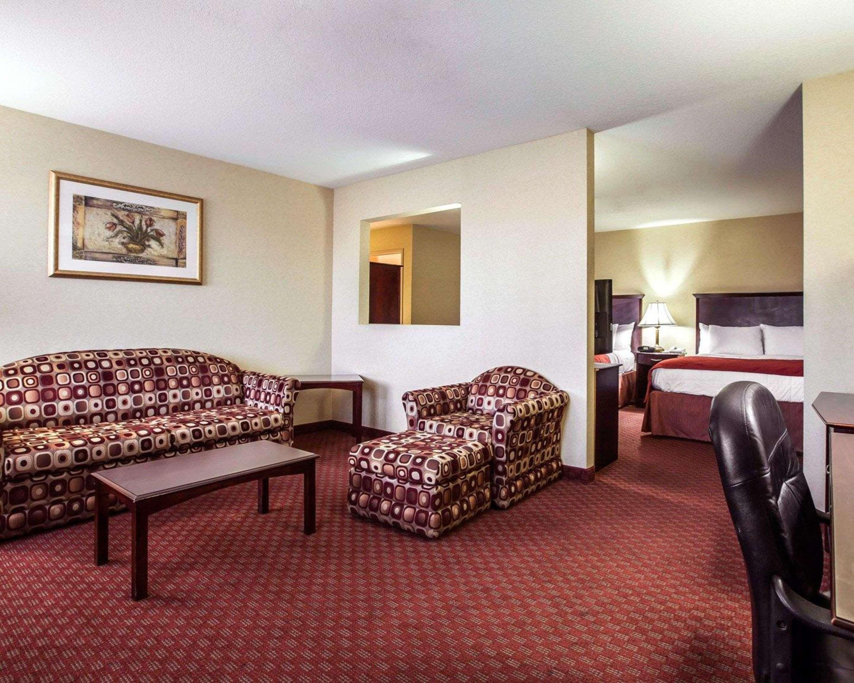 Days Inn By Wyndham בליית' מראה חיצוני תמונה